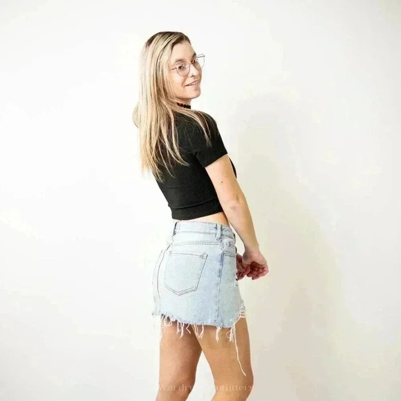 PacSun Distressed Raw Hem Denim A-Line Mini Skirt - Picture 5 of 10